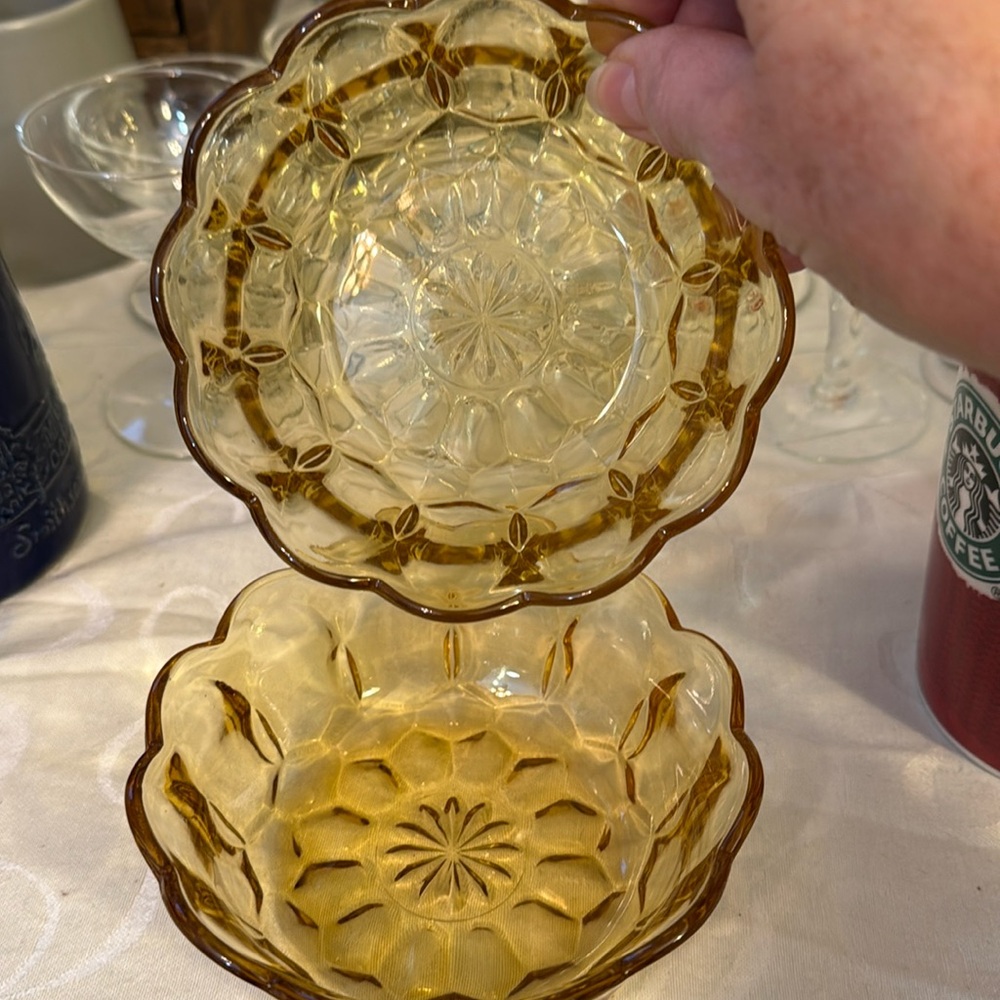 Vintage Anchor Hocking Amber glass bowls set of 2
